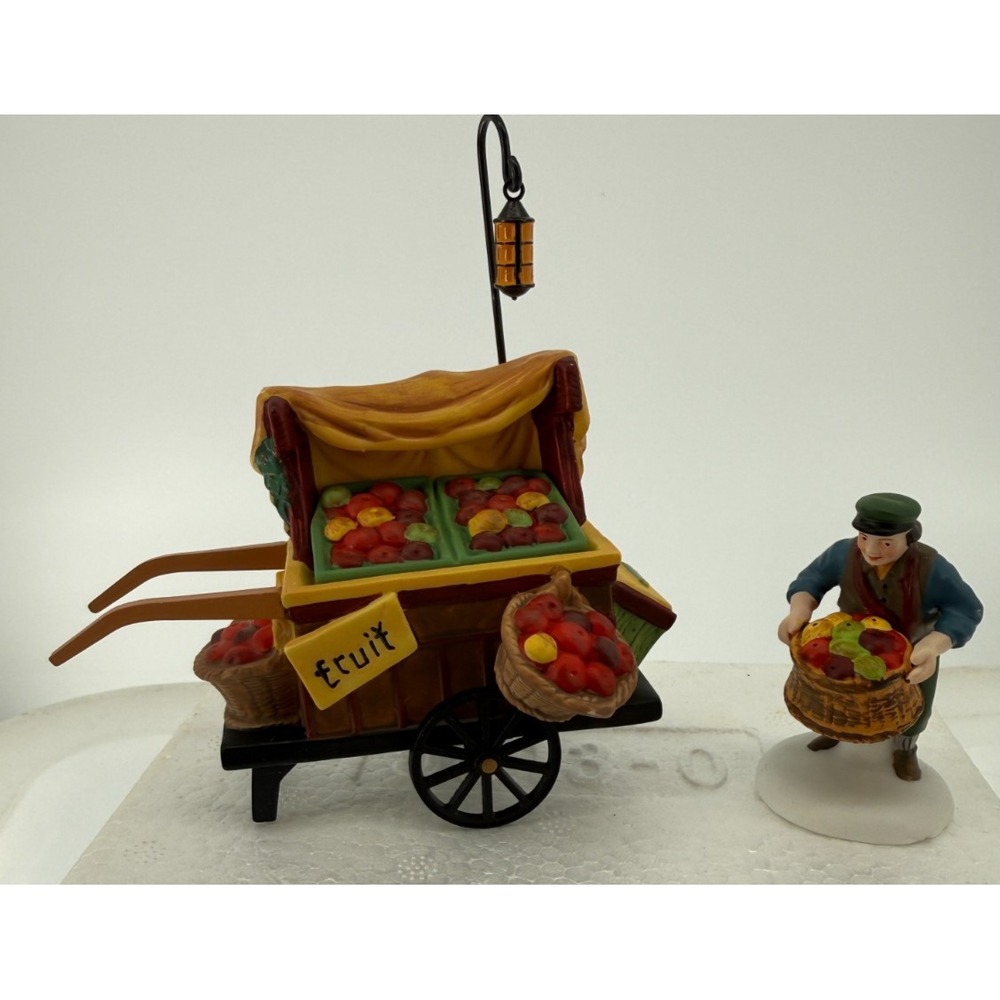 Dept 56 Heritage Village Chelsea Market Fruit Monger Cart #5813-0 Fruit Vendor